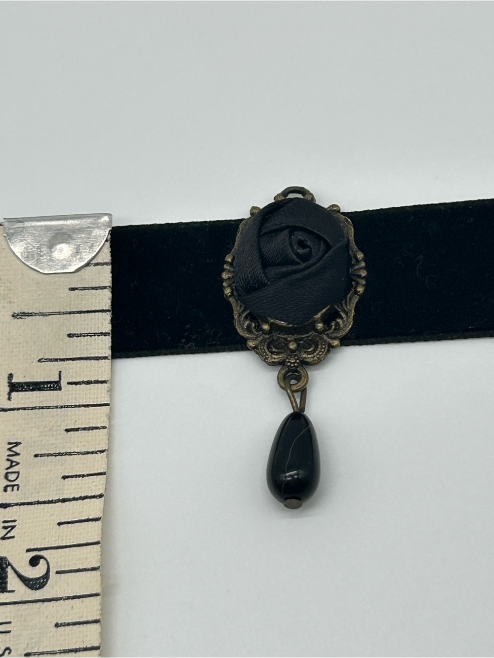 Black Velvet Gothic Pendant Choker Necklace - - Picture 2 of 9